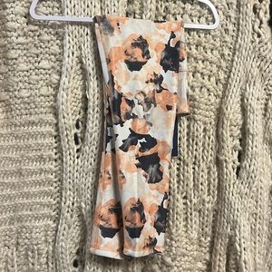 Floral Leggings - Size small - New With Tags